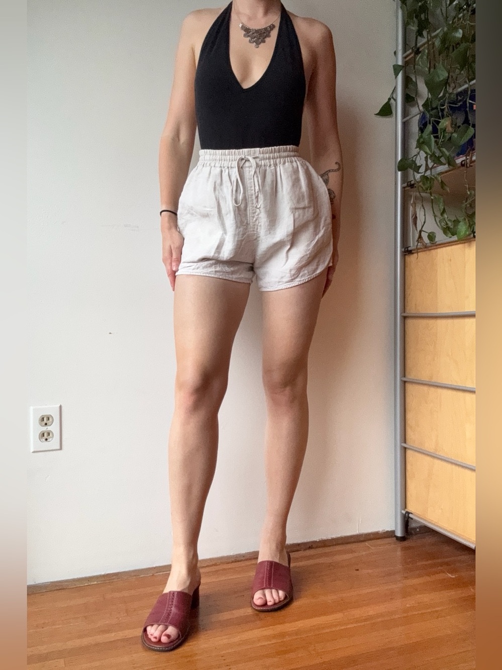 Cream linen high waisted Shorts